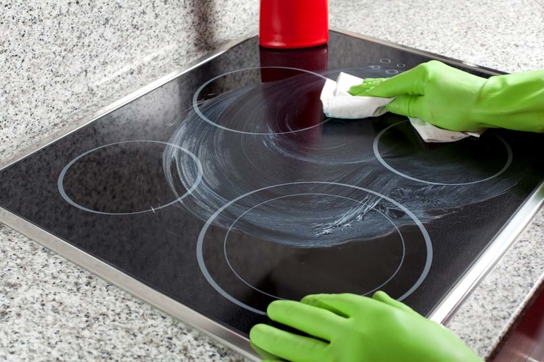 comment laver une cuisinière vitrocéramique