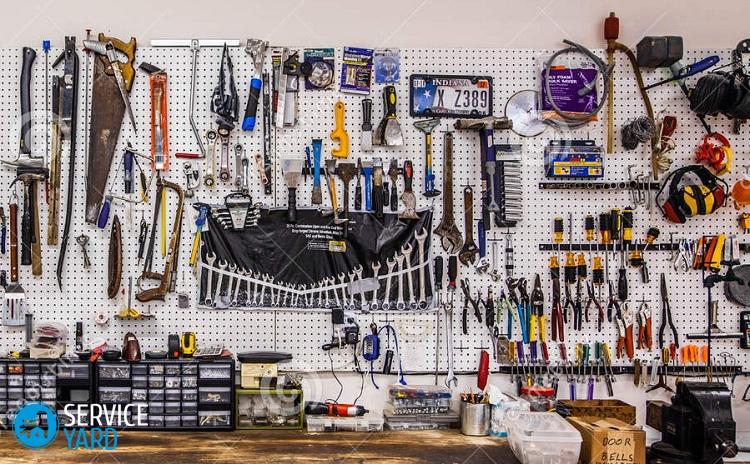 tout-chinois-mur-outils-93771585